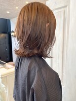 キャアリー(Caary)&nbsp;福山人気オレンジブラウン艶カラー冬愛され外ハネミディ20代30代