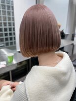 ショートボブミルクティーカラーハイトーンベージュタッセルボブ