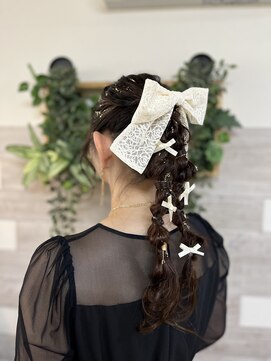 ロカット サロン(Roquat Salon) ツインポニーヘアアレンジ【立川/国分寺/国立/立川/浴衣着付け】