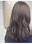 グレージュ×ゆるふわウェーブ