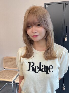 エンブリーチ バイ タグ 樟葉(enn. bleach by t.a.g) ミルクティーベージュ/顔周りカット/レイヤーカット