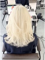 アンドソー 池袋(&so.)&nbsp;ハイトーンカラー/ホワイトブロンド／レイヤーカット/池袋