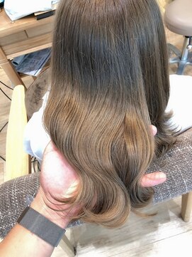 ブリーチなし大人ベージュ艶カラー