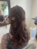 フェリーチェ 六本木店(Felice)&nbsp;ハーフアップ　巻き髪　お呼ばれヘアセット　参列ヘア