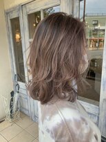 エイミーバイアフロート(amie by afloat) 明るいベースに継ぎ足しハイライト♪