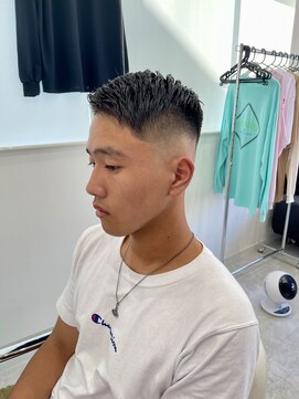 キューカンバー(CUCUMBER) フェードカット