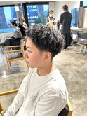 スパイキーショートメンズショートヘアメンズカット刈り上げ