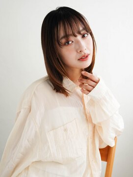 ジュール サウス 新宿南口(Joule South) ミディアムヘア/斜めバング/グレージュカラー/新宿駅