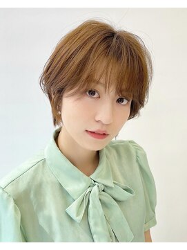 トニーアンドガイ 青山店(TONI & GUY) 大人可愛い丸みショート　ベージュシアカラーショートヘア