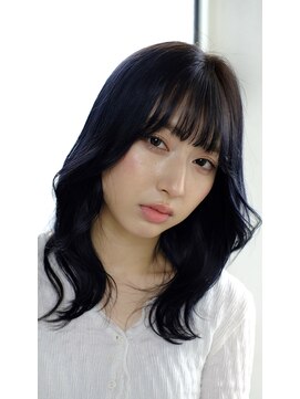 スリー スタンド(THREE STAND) 大人可愛いクビレレイヤースタイル