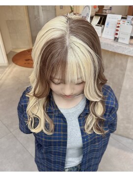 ティント 梅田(Tint) 【TOMOKI】セクションデザイン/ブロンド《大阪梅田駅》