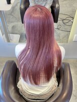 ケリーアン 太田(kelly.un)&nbsp;ピンクカラー / うる艶ハイトーン / 低ダメージブリーチカラー
