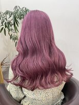 ラフ 原宿(L.a.a.g.f harajuku)&nbsp;ウェーブ巻き 韓国風巻き ピンクカラー 透明感＠原宿