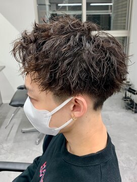 ジーニー 新百合ヶ丘(Genie) フェザーパーマサーフカール刈り上げセンターパート