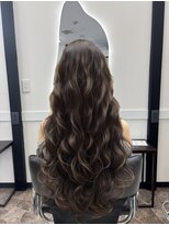 ロア 熊本(LOA)&nbsp;コテ巻き風パーマ　高め強め