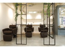 イグレックビス(igrek bis)の雰囲気（首が痛くなりにくいシャンプー台。[透明感カラー/髪質改善]）