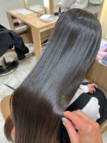 アテナ(ATENA) 【成田和樹】潤いブラックの艶ロング
