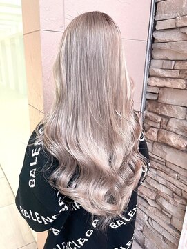 ボイスヘア(voice hair) LA外国人風ホワイトブロンド