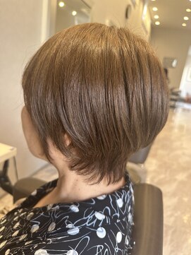 10711 となりの美容室 脱白髪染めカラー