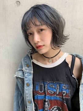 エイルミヤザキ(Ail Miyazaki) 切りっぱなしボブ× グレージュ