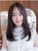 20代30代大人かわいい小顔くびれレイヤーカット黒髪前髪韓国風