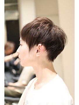 ヘア デザイン リスク(HAIR DESIGN RISK) 【 RISK 高橋勇太】カットが上手い大人可愛いフェザーショート