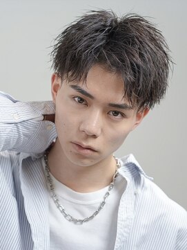 リップス 横浜(LIPPS) ツイストスパイラル×アップバングショート