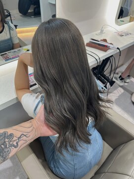 アイトーキョー 名古屋2nd(AI TOKYO) グレー/シルバー/グレージュ/顔周り/韓国/[栄/矢場町]