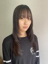 サンク 原宿 表参道(cinq) ヘーゼルグレージュミディアムレイヤー顔まわりチョコブラウン