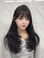 リュネル(Lunel)&nbsp;ロングレイヤーカット