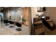 レコン(LEKON)の雰囲気（のんびりできる空間をご用意♪［カラー/ハイライト/パーマ］）