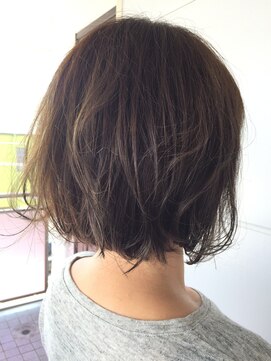 ヘアアンドメイク ムーア(Muuua) アッシュベージュ