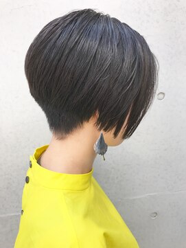 モリオ フロム ロンドン 成増店 【morio成増3号店 米村進】大人ハンサム刈り上げショート