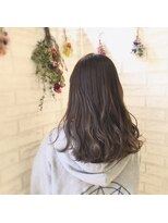 ブラウンベージュ