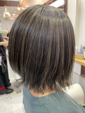 アイズウェスト(I's WEST) 似合せカット/ハイライト/白髪ぼかしカラー/函館