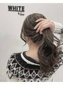 ポニーテール　外国人風ハイライトカラー