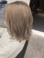 エミタス 宮街道(Emitas.)&nbsp;１ブリーチでできるミルクティーカラー