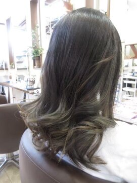 コアフィールフィス(COIFFURE fils) アッシュベージュ グラデーションカラー