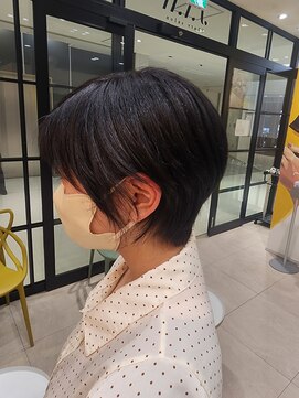 ロウ 町田(ROW) ショートスタイル　成田【ROW町田】