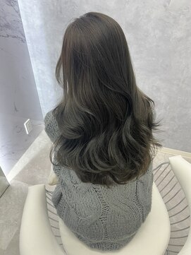 ヴェイナゴヤ(VEYY. nagoya) オリーブカラー/グレージュ/ブリーチなし/透明感/韓国/くびれ