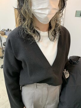 キューズ クラブ(cuz KLUB) 【cuzKLUB】ウルフレイヤー×インナーカラー＊池袋