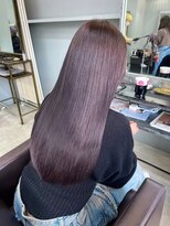 オズ 郡山桑野店(OZ)&nbsp;ミニウルフチェリーブラウンホワイトグレージュフェザーパーマ