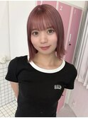 ピンクベージュ