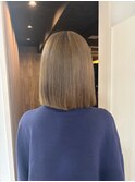 ベージュカラー