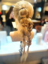 ニーゴーイチ  栄 錦店(251)&nbsp;個性派ツインポニー