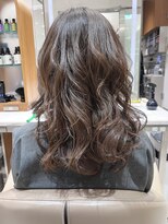 ピークアブー アヴェダ ギンザシックス(PEEK-A-BOO AVEDA GINZASIX)&nbsp;ローライトハイライトレイヤーミディ白髪ぼかし◆