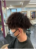 ツイストスパイラルパーマ　波うちパーマ　メンズシャドウパーマ