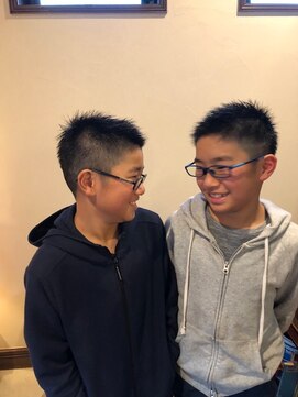 バーバー アカダマ スポーツ少年ヘアー