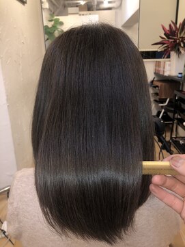 アコンプリッシュ 代官山 恵比寿(accomplish) クリスタルミネコラ