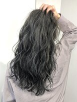 フォーク(FOLK)&nbsp;KASUMI 外国人風マットグレーハイライト　　　　【恵比寿 FOLK】